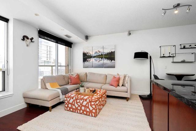 1002 - 168 King St E, Condo with 1 bedrooms, 1 bathrooms and 1 parking in Toronto ON | Image 7