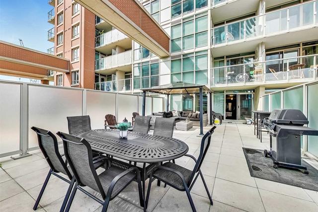 404 - 125 Western Battery Rd, Condo with 1 bedrooms, 2 bathrooms and 1 parking in Toronto ON | Image 1