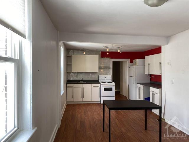 418 Nelson Street S, Home with 4 bedrooms, 2 bathrooms and 2 parking in Ottawa ON | Image 20