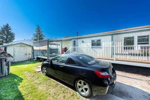 294 - 3223 83 Street Nw, Home with 3 bedrooms, 2 bathrooms and 2 parking in Calgary AB | Card Image