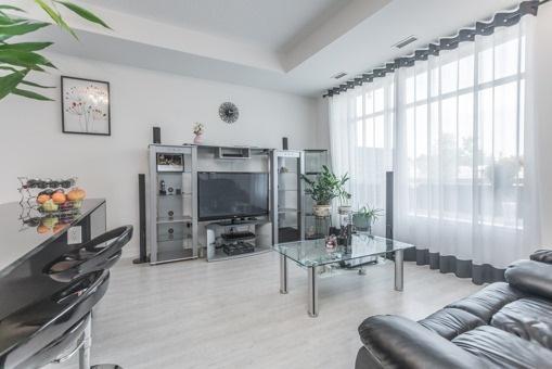 th03 - 25 Singer Crt, Townhouse with 3 bedrooms, 3 bathrooms and 2 parking in Toronto ON | Image 4