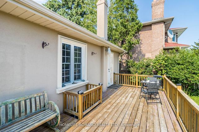 31 Gracefield Ave, House detached with 3 bedrooms, 2 bathrooms and 5 parking in Toronto ON | Image 27