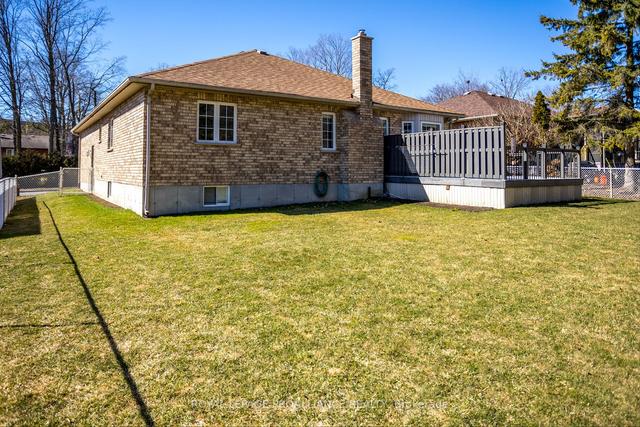 1776 Waddell Ave, House detached with 2 bedrooms, 2 bathrooms and 4 parking in Peterborough ON | Image 32