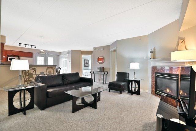 301 - 1490 Bishops Gate, Condo with 2 bedrooms, 2 bathrooms and 2 parking in Oakville ON | Image 5
