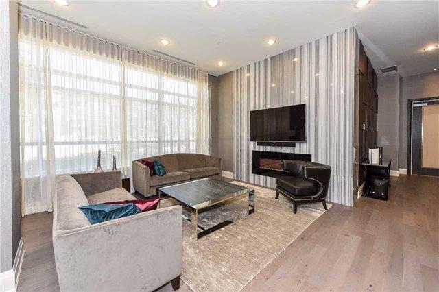 404 - 35 Fontenay Crt, Condo with 2 bedrooms, 2 bathrooms and 1 parking in Toronto ON | Image 10