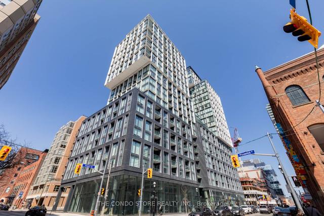 2208 - 158 Front St E, Condo with 2 bedrooms, 2 bathrooms and 1 parking in Toronto ON | Image 1