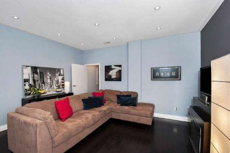 ,unit 1 - 31 Dekoven Mews, Townhouse with 2 bedrooms, 2 bathrooms and 1 parking in Toronto ON | Image 2