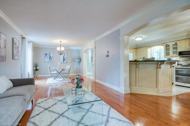 2 Bond Court, House detached with 4 bedrooms, 3 bathrooms and 4 parking in Guelph ON | Image 12