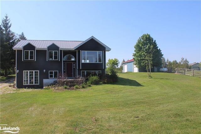 407184 Grey Road 4, House detached with 3 bedrooms, 2 bathrooms and null parking in Grey Highlands ON | Image 12