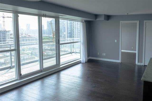 1207 - 80 Western Battery Rd, Condo with 2 bedrooms, 2 bathrooms and 1 parking in Toronto ON | Image 1