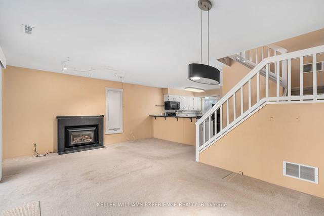 123 Escarpment Cres, Townhouse with 3 bedrooms, 2 bathrooms and 0 parking in Collingwood ON | Image 3