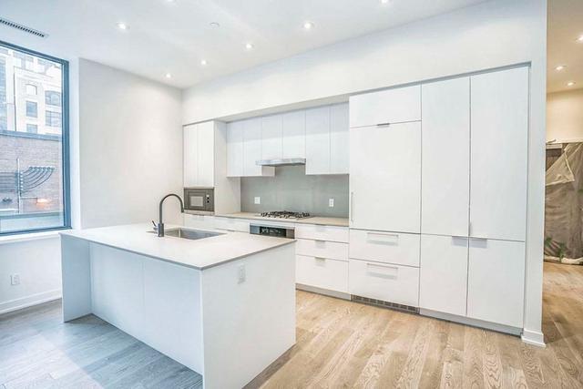 201 - 22 Lombard St, Condo with 2 bedrooms, 2 bathrooms and 0 parking in Toronto ON | Image 39