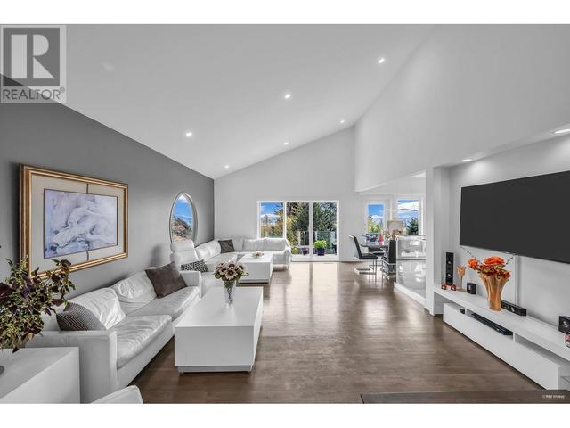 1135 Groveland Court, House detached with 5 bedrooms, 6 bathrooms and 5 parking in West Vancouver BC | Image 16