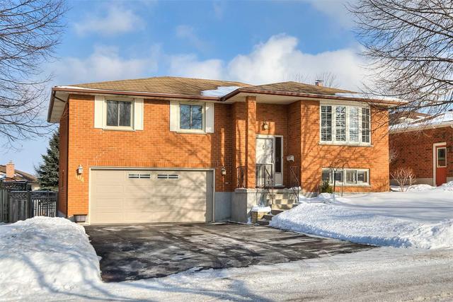 104 Westview Cres, House detached with 3 bedrooms, 3 bathrooms and 4 parking in Kitchener ON | Image 1