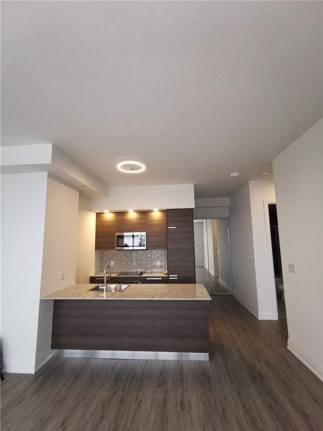 ph605 - 75 Canterbury Pl, Condo with 2 bedrooms, 2 bathrooms and 1 parking in Toronto ON | Image 5