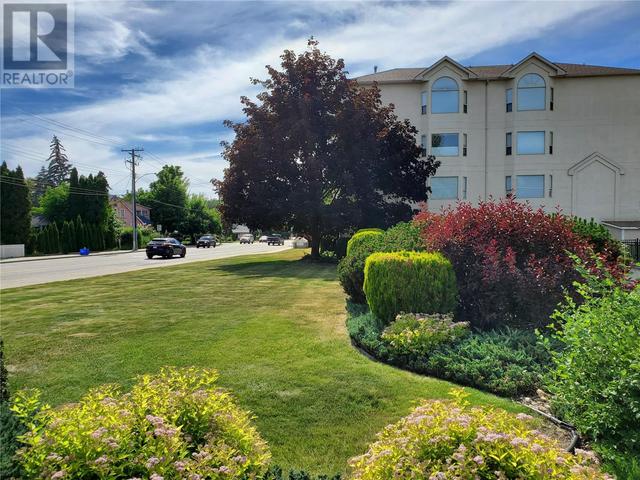 3805 - 30th Avenue Unit# 213, Condo with 2 bedrooms, 2 bathrooms and null parking in East Kootenay C BC | Image 19