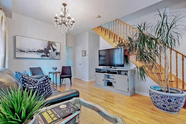 22 Enroutes St, House semidetached with 3 bedrooms, 3 bathrooms and 3 parking in Toronto ON | Image 23