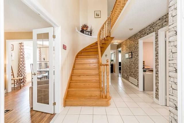 83 Bishop Dr, House detached with 4 bedrooms, 3 bathrooms and 6 parking in Barrie ON | Image 34