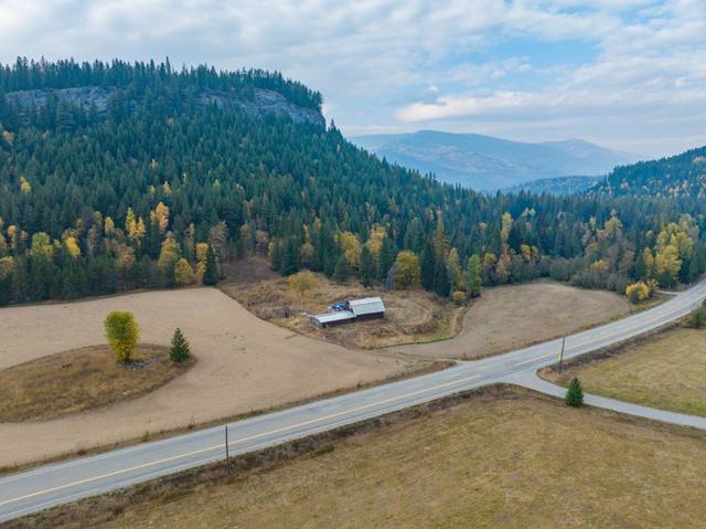120 Rosebud Lake Road, House detached with 2 bedrooms, 1 bathrooms and null parking in Central Kootenay G BC | Image 27