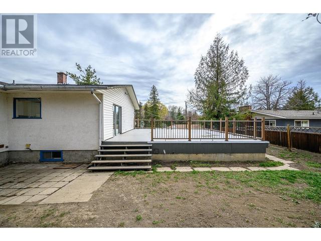 11901 Kalamalka Road, House detached with 5 bedrooms, 2 bathrooms and 2 parking in Coldstream BC | Image 43