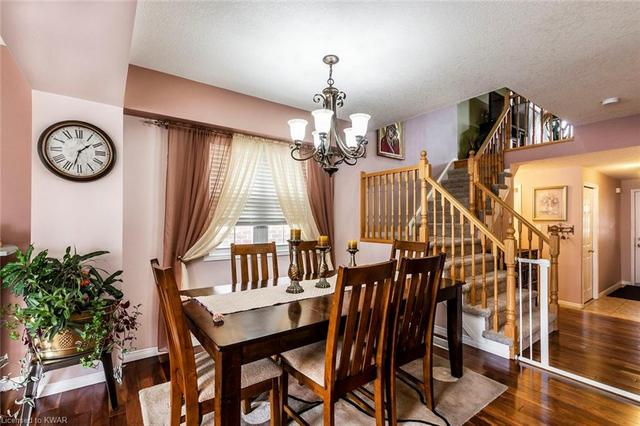 260 Sienna Crescent, House detached with 3 bedrooms, 1 bathrooms and 3 parking in Kitchener ON | Image 4