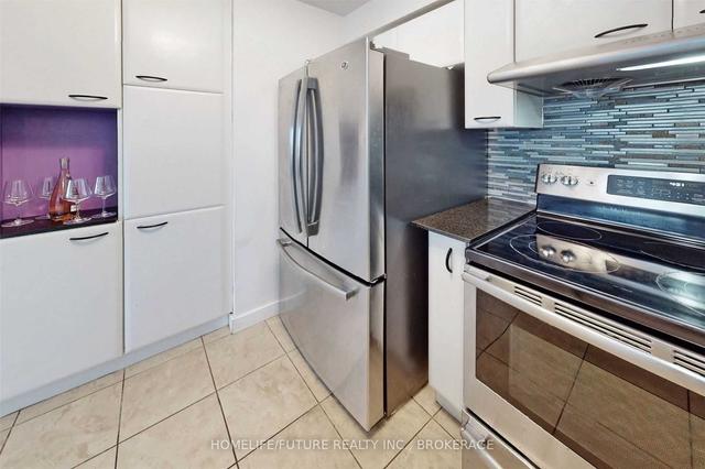 2903 - 38 Lee Centre Dr, Condo with 2 bedrooms, 2 bathrooms and 1 parking in Toronto ON | Image 10