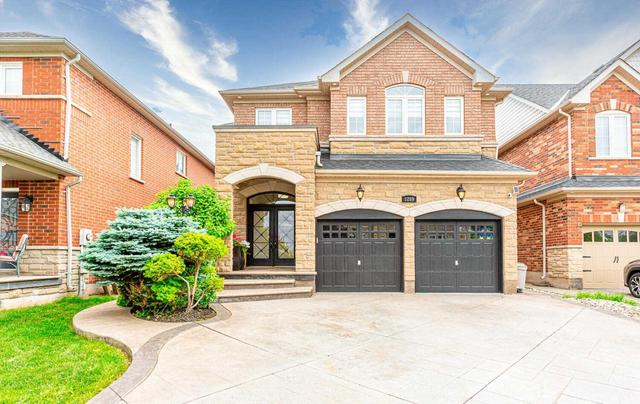 1289 Kestell Blvd, House detached with 5 bedrooms, 5 bathrooms and 5 parking in Oakville ON | Card Image