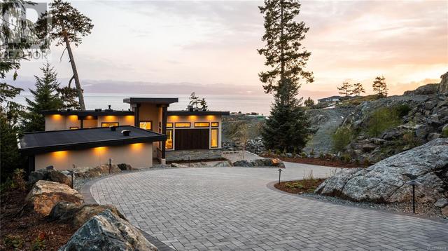 7510 Ocean Park Pl, House detached with 3 bedrooms, 4 bathrooms and 6 parking in Sooke BC | Image 56