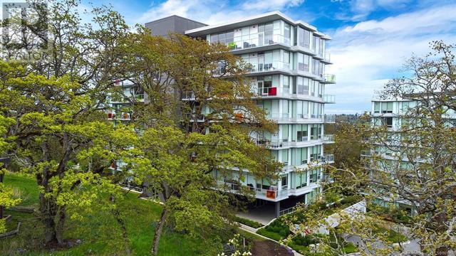 803 - 4011 Rainbow Hill Lane, Condo with 2 bedrooms, 2 bathrooms and 2 parking in Saanich BC | Image 41