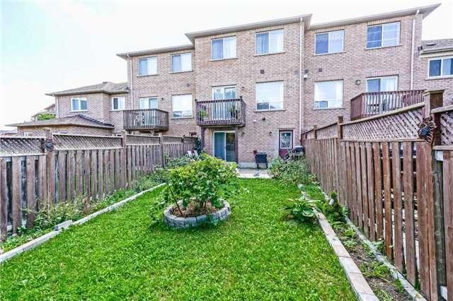 28 Jarrett Crt, House attached with 3 bedrooms, 4 bathrooms and 4 parking in Vaughan ON | Image 20