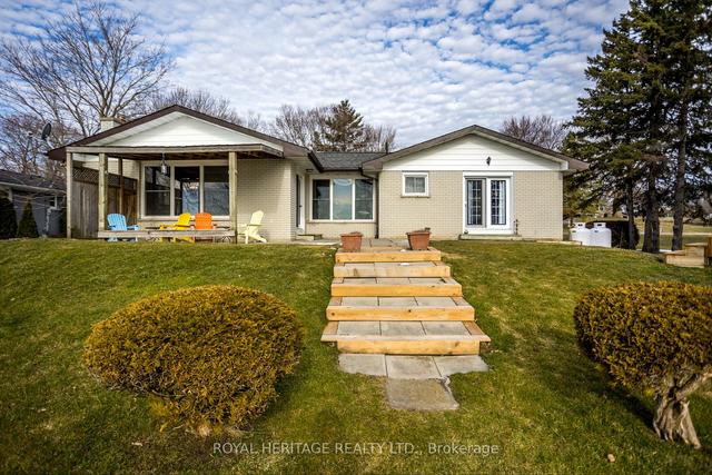 111 Beehive Dr, House detached with 3 bedrooms, 2 bathrooms and 6 parking in Kawartha Lakes ON | Image 20