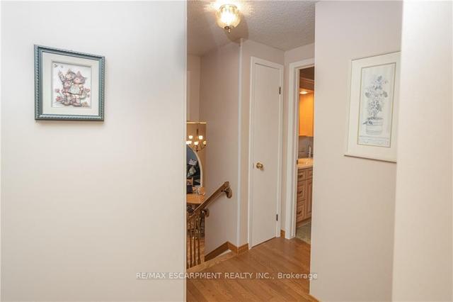 724 Clare Ave, House detached with 3 bedrooms, 2 bathrooms and 5 parking in Welland ON | Image 20