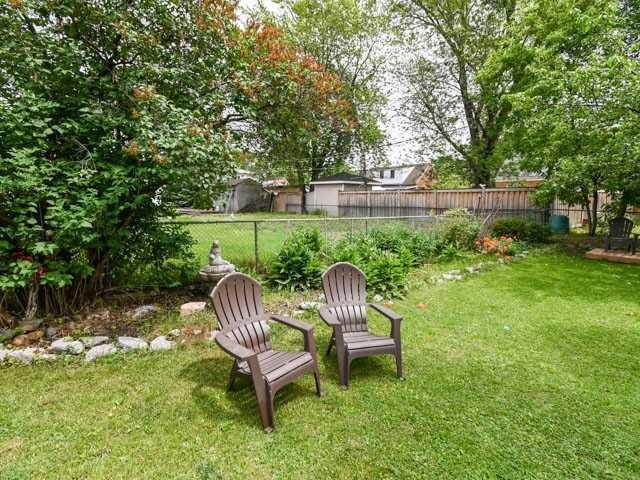 9 Minnie Ave, House detached with 4 bedrooms, 3 bathrooms and 5 parking in Toronto ON | Image 19