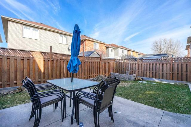 Upper - 23 Trasure Dr, House detached with 4 bedrooms, 3 bathrooms and 3 parking in Brampton ON | Image 19
