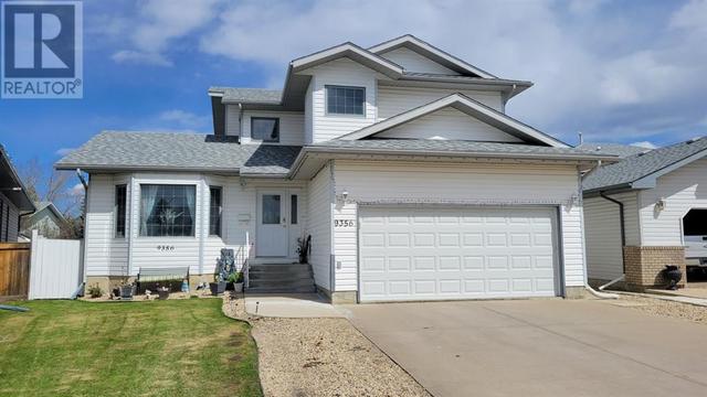 9356 71 Avenue, House detached with 4 bedrooms, 4 bathrooms and 4 parking in Grande Prairie AB | Card Image