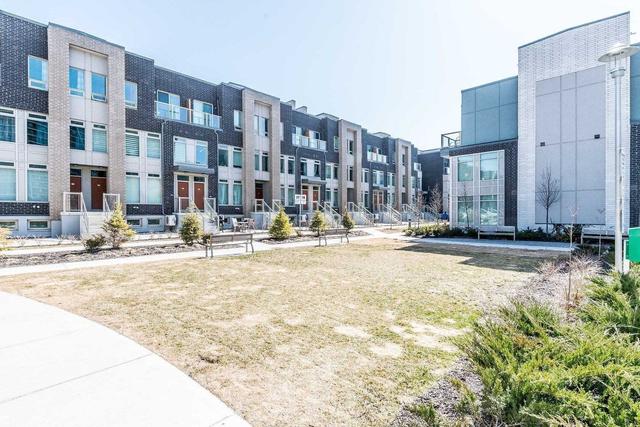 246 - 19 Applewood Lane, Townhouse with 3 bedrooms, 3 bathrooms and 1 parking in Toronto ON | Image 32
