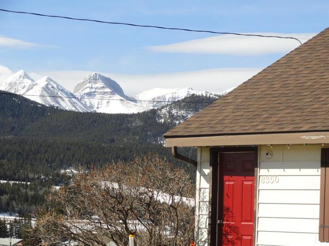 8350 22 Avenue, House detached with 3 bedrooms, 1 bathrooms and 10 parking in Crowsnest Pass AB | Image 5