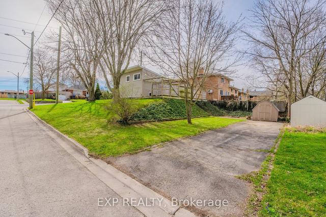 771 Rose St, House detached with 2 bedrooms, 1 bathrooms and 5 parking in Cambridge ON | Image 31
