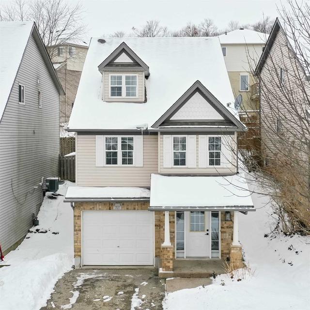 707 Black Cherry St, House detached with 3 bedrooms, 2 bathrooms and 2 parking in Waterloo ON | Image 31