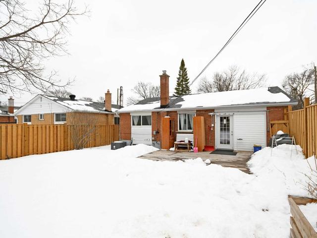 23 Hadrina St, House detached with 3 bedrooms, 3 bathrooms and 6 parking in Brampton ON | Image 32