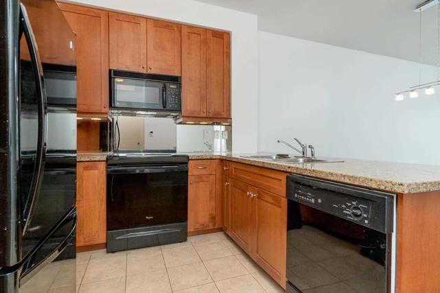 420 - 2855 Bloor St W, Condo with 1 bedrooms, 1 bathrooms and 1 parking in Toronto ON | Image 3