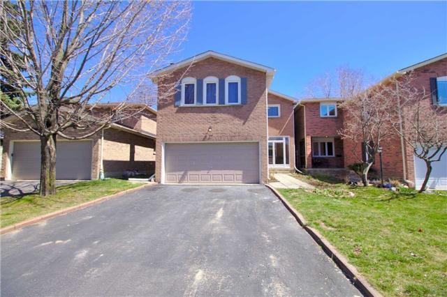 27 Marion Cres, House detached with 4 bedrooms, 5 bathrooms and 6 parking in Markham ON | Image 1