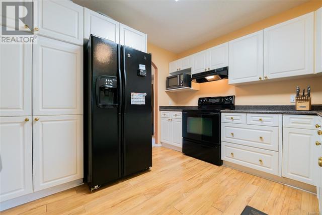 3429 Planta Rd, House detached with 3 bedrooms, 3 bathrooms and 2 parking in Nanaimo BC | Image 16
