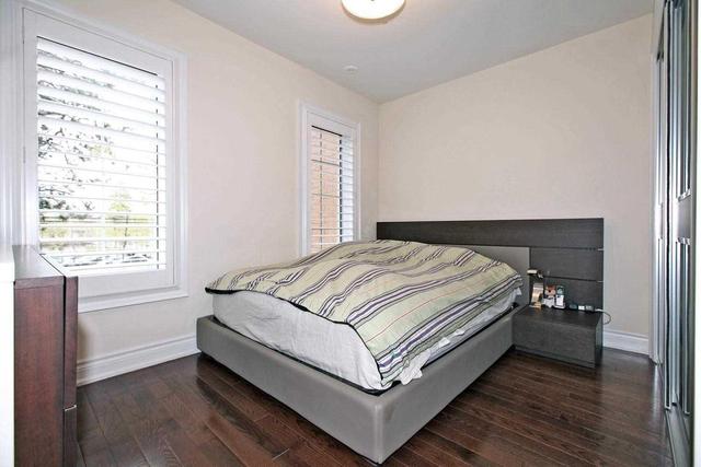 2156 Bayview Ave, Townhouse with 3 bedrooms, 3 bathrooms and 1 parking in Toronto ON | Image 13