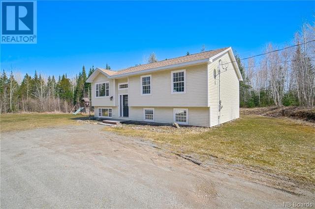 629 - 629 Route 102, House detached with 5 bedrooms, 2 bathrooms and null parking in Burton NB | Image 33