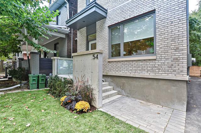 54 Winnifred Ave, House detached with 4 bedrooms, 4 bathrooms and 1 parking in Toronto ON | Image 1