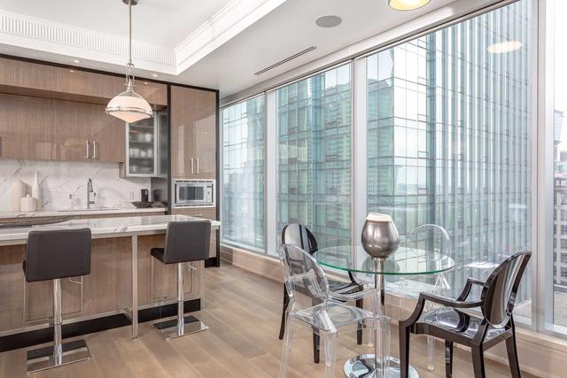1601 - 55 Scollard St, Condo with 2 bedrooms, 3 bathrooms and 1 parking in Toronto ON | Image 31