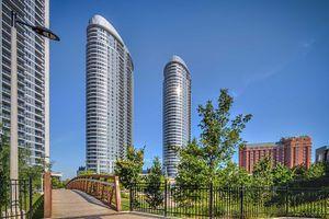 1526 - 135 Village Green Sq, Condo with 1 bedrooms, 1 bathrooms and 1 parking in Toronto ON | Image 1