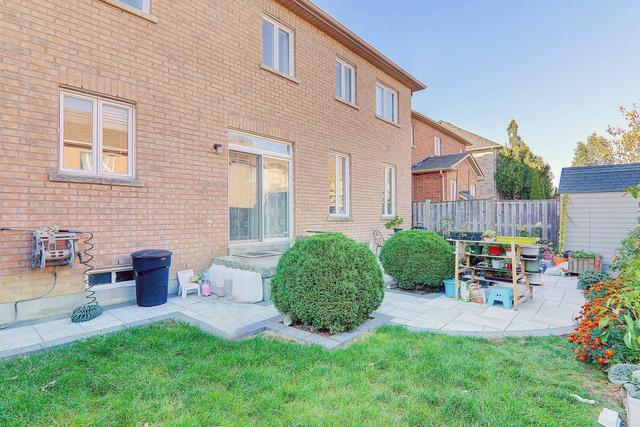 52 Stotts Cres, House detached with 4 bedrooms, 4 bathrooms and 4 parking in Markham ON | Image 20