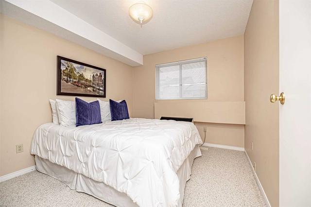 207 - 126 Bell Farm Rd, Condo with 2 bedrooms, 2 bathrooms and 1 parking in Barrie ON | Image 17